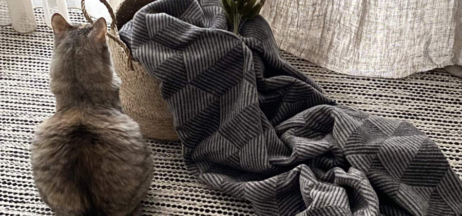 Rino Blanket - Grayish 